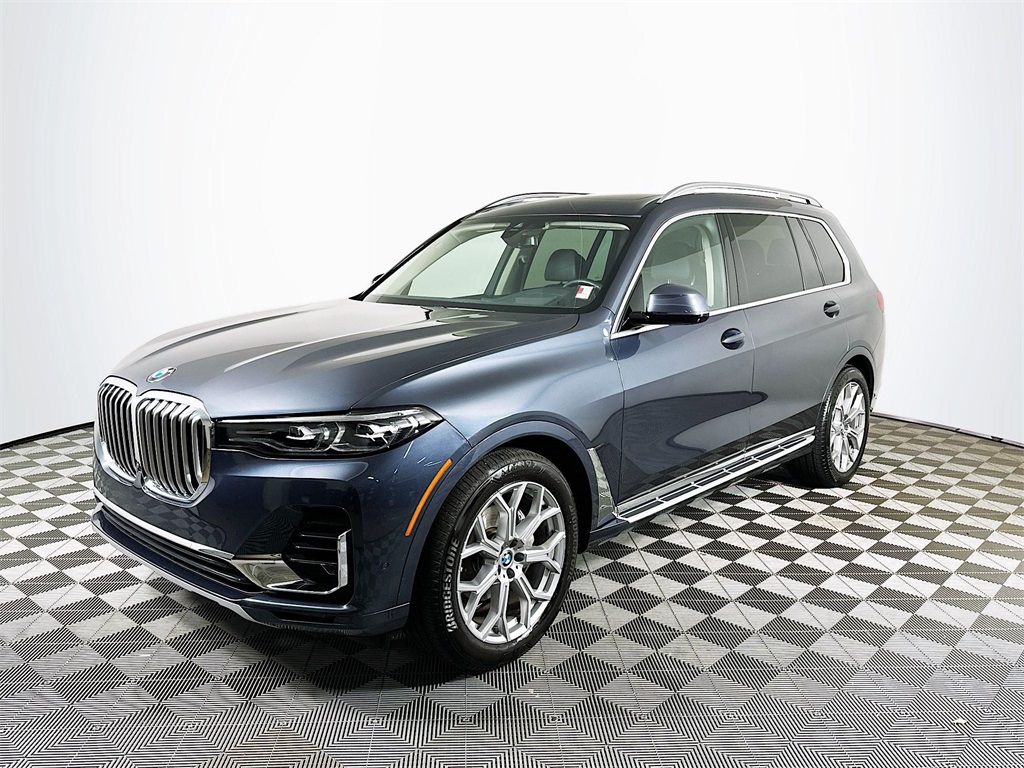 Certified Used 2022 Gray Metallic BMW xDrive40i image 1