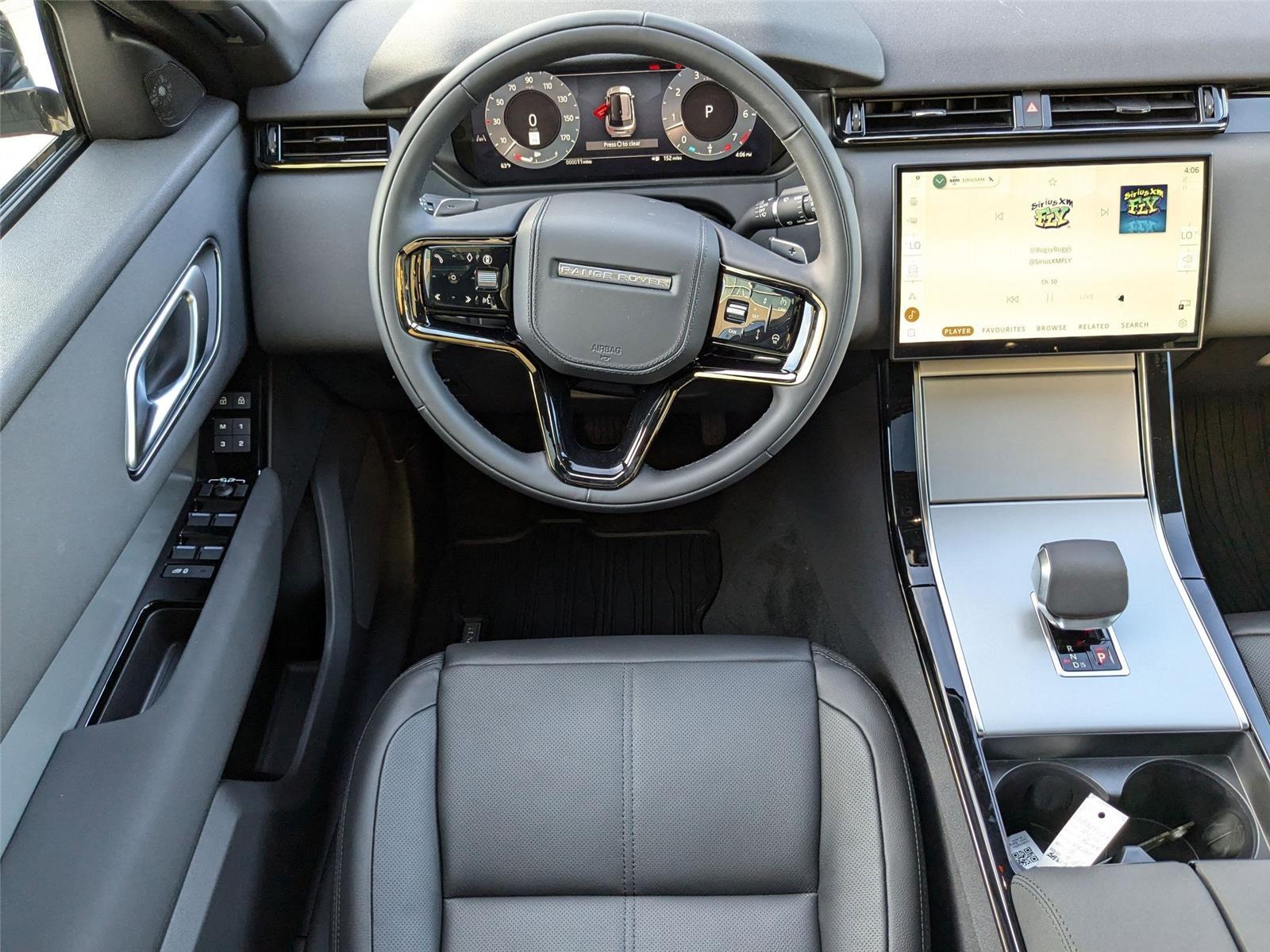 2025 Land Rover Range Rover Velar S photo 26