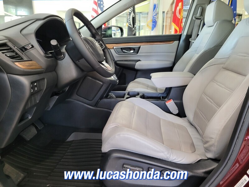 2017 Honda CR-V Touring photo 7