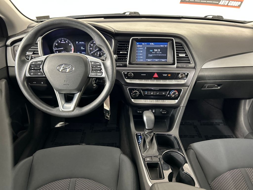 2019 Hyundai Sonata SE photo 4