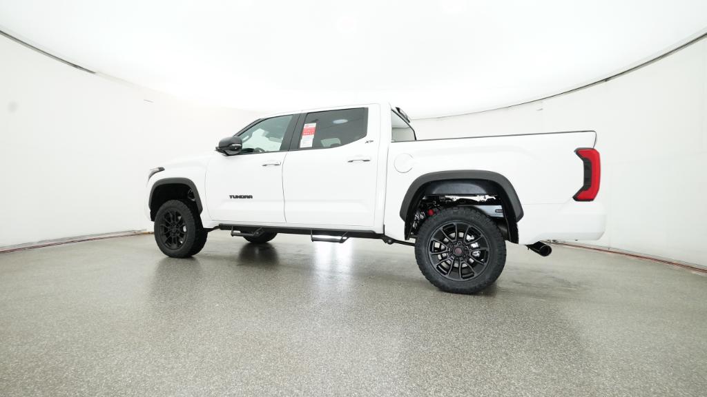 2025 Toyota Tundra SR5 CrewMax photo 7