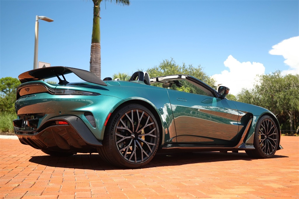 2023 Aston Martin Vantage photo 23