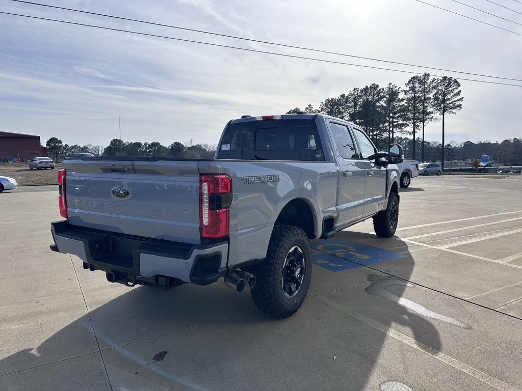 2025 Ford F-250 photo 4