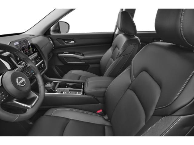 2025 Nissan Pathfinder SL photo 9