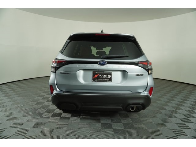 2025 Subaru Forester Touring photo 6
