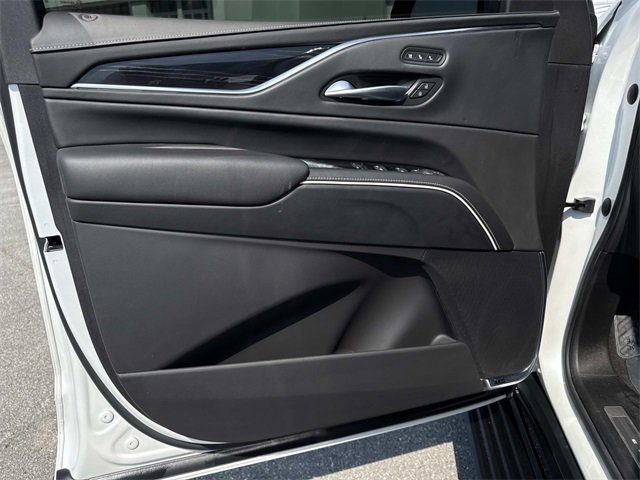2023 Cadillac Escalade photo 7
