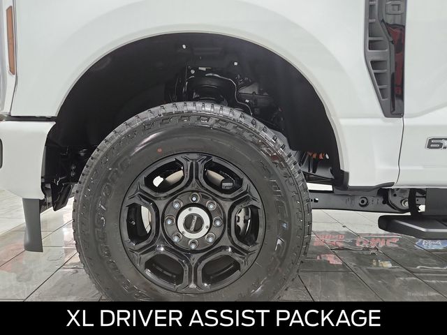2026 Ford F-350 XL photo 2