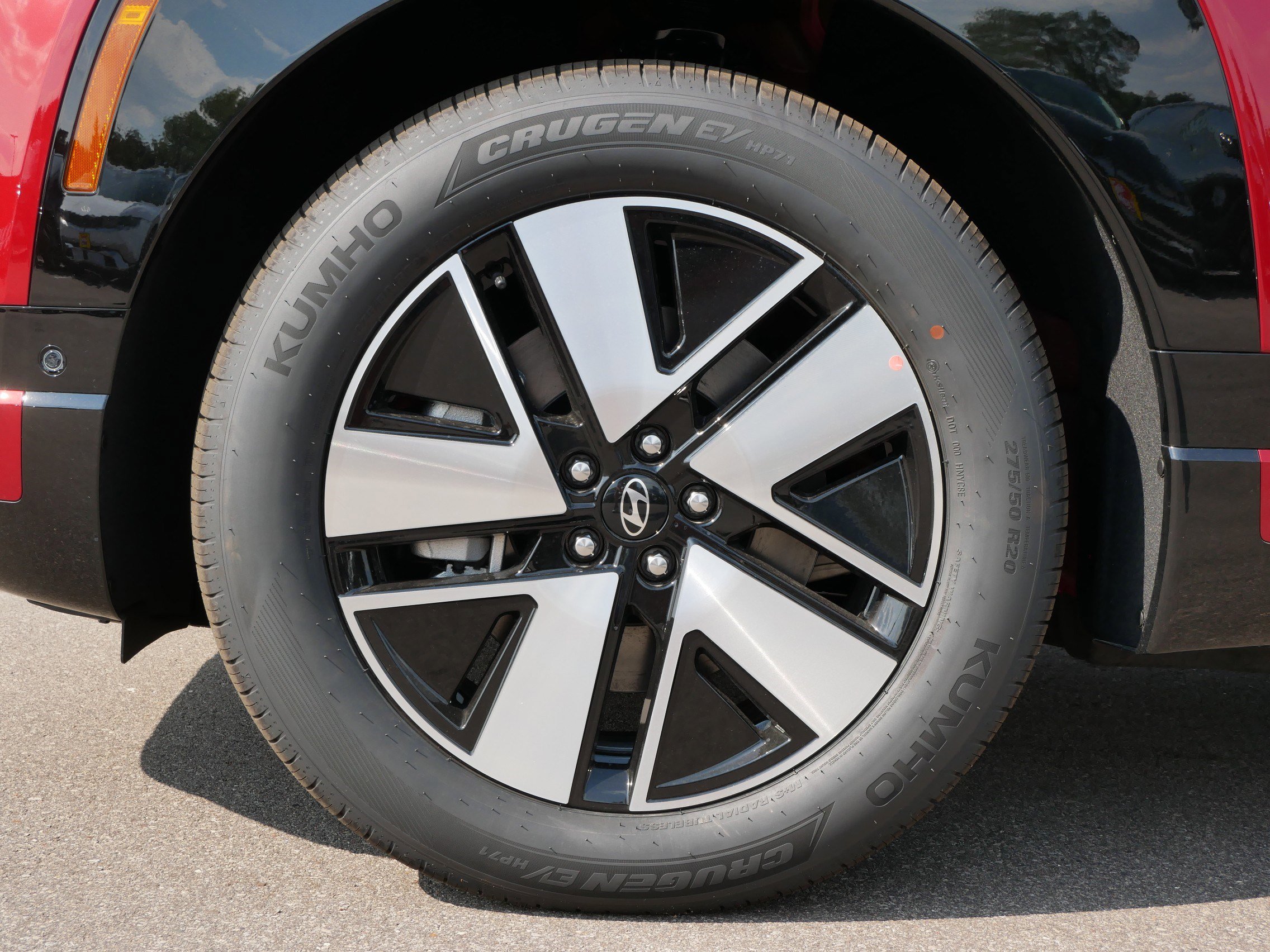 2026 Hyundai Ioniq SEL photo 4