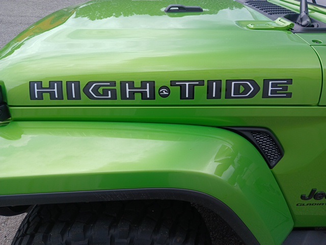 2025 Jeep Gladiator Sport S photo 3