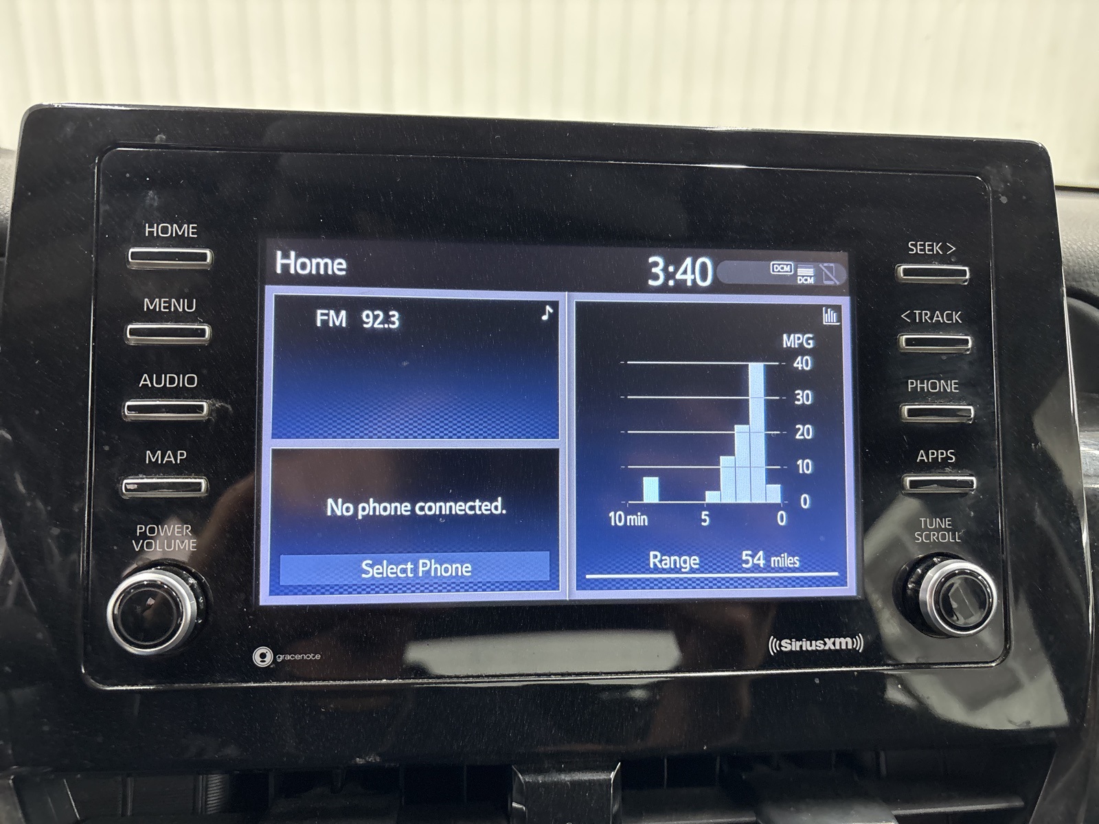 2022 Toyota Camry SE photo 11