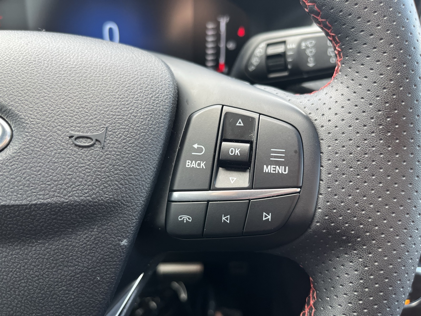 2024 Ford Escape ST-Line photo 19