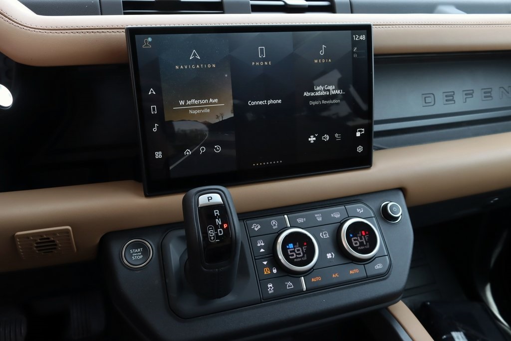 2025 Land Rover Defender 110 X-Dynamic SE photo 19