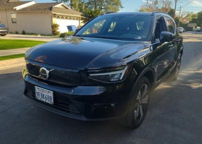 2023 Volvo XC40 Plus