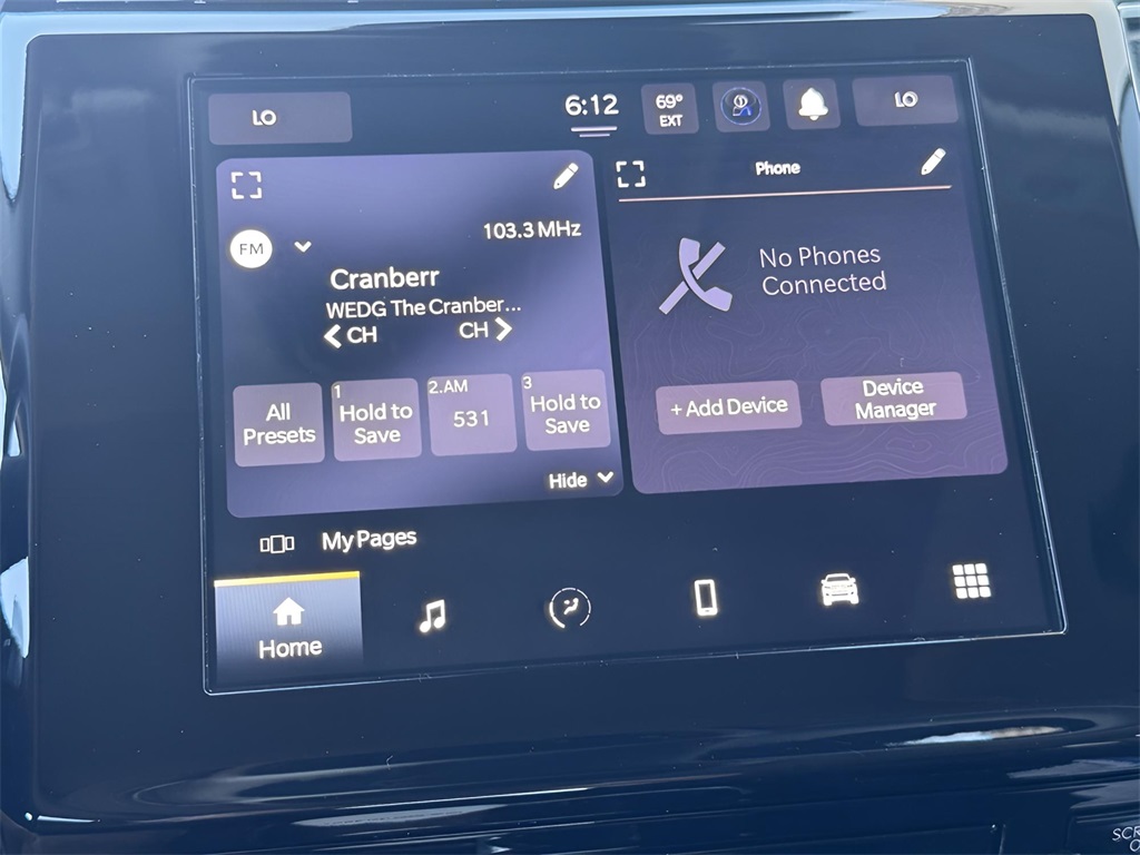 2023 Jeep Grand Cherokee Laredo photo 14