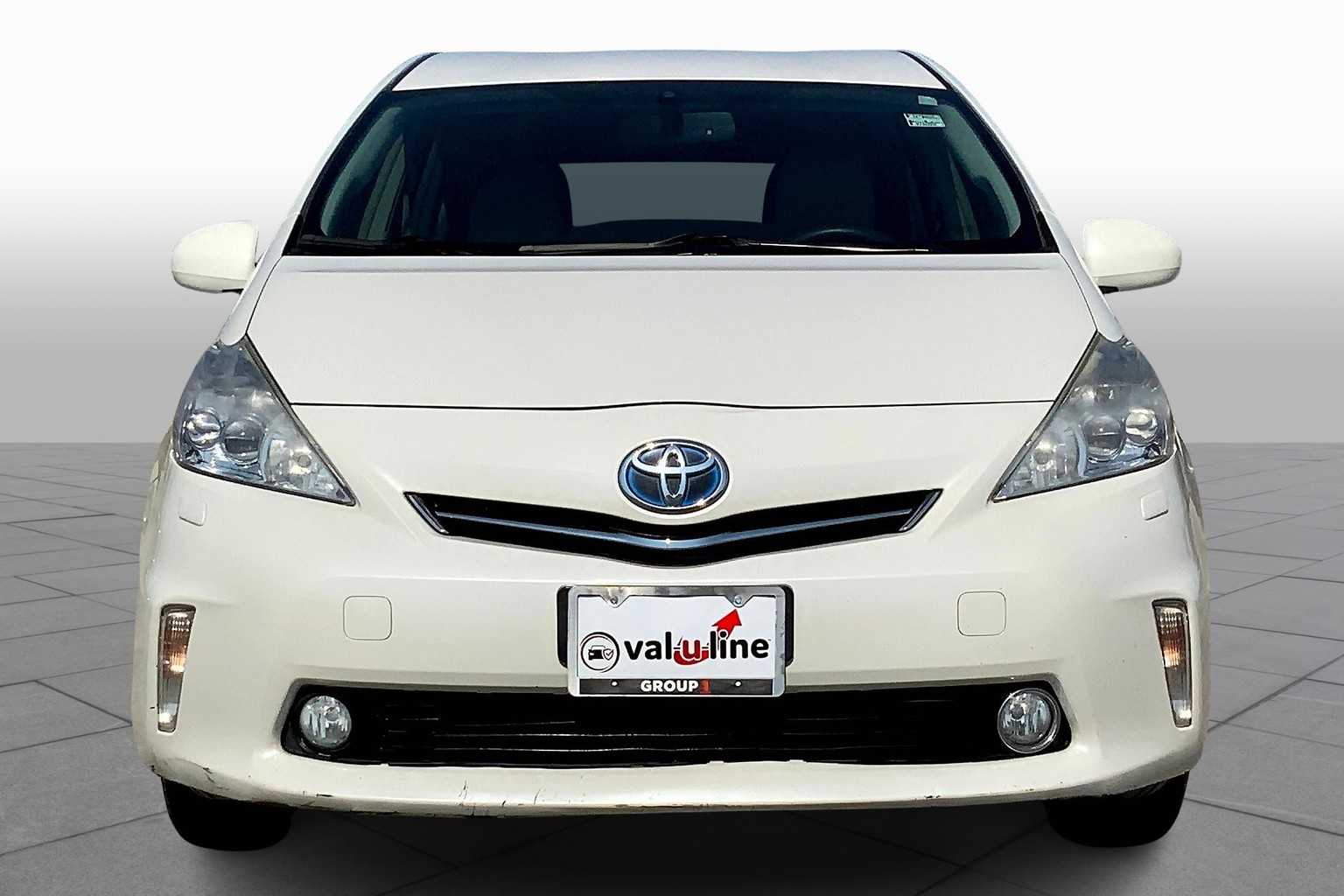 2012 Toyota Prius V Five photo 3