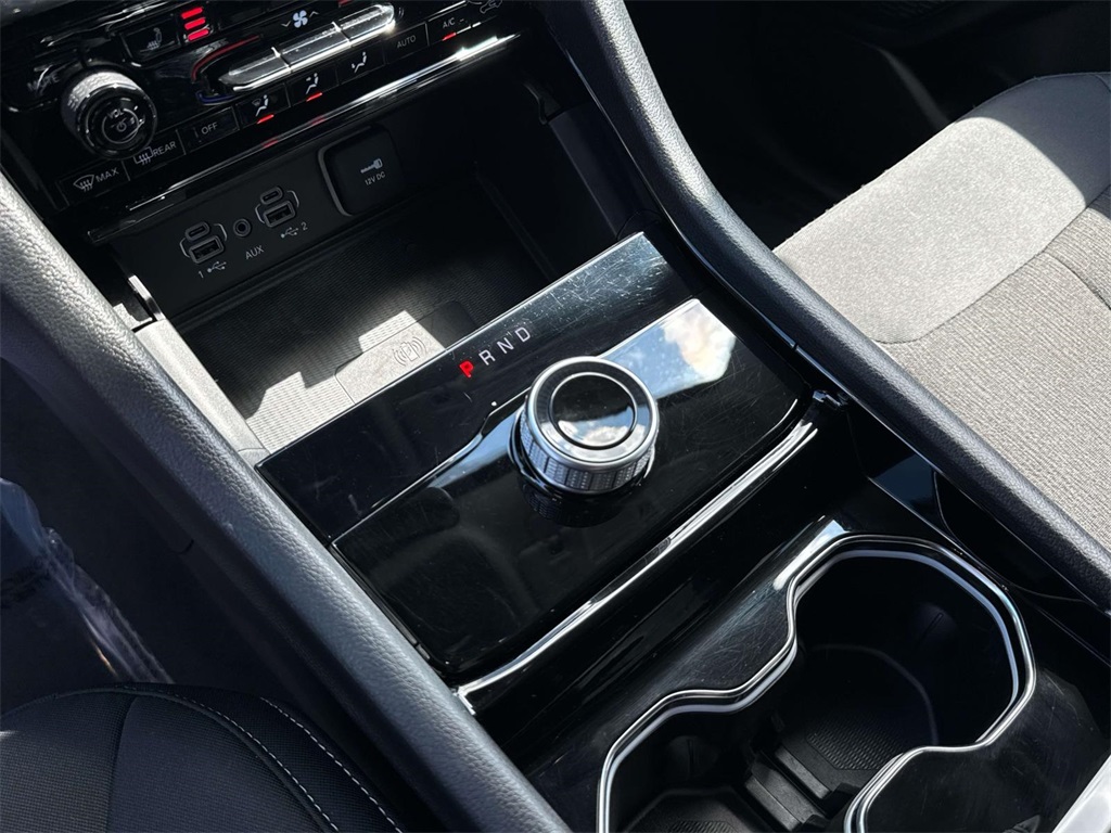 2023 Jeep Grand Cherokee Laredo photo 17