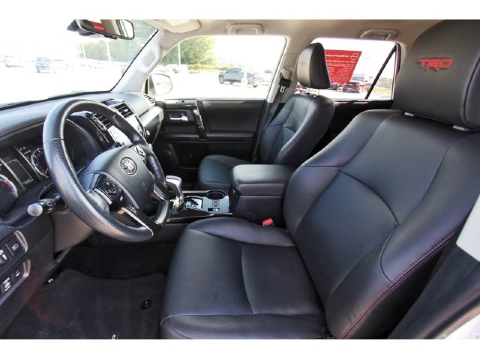 2024 Toyota 4Runner TRD Off Road Premium - 9