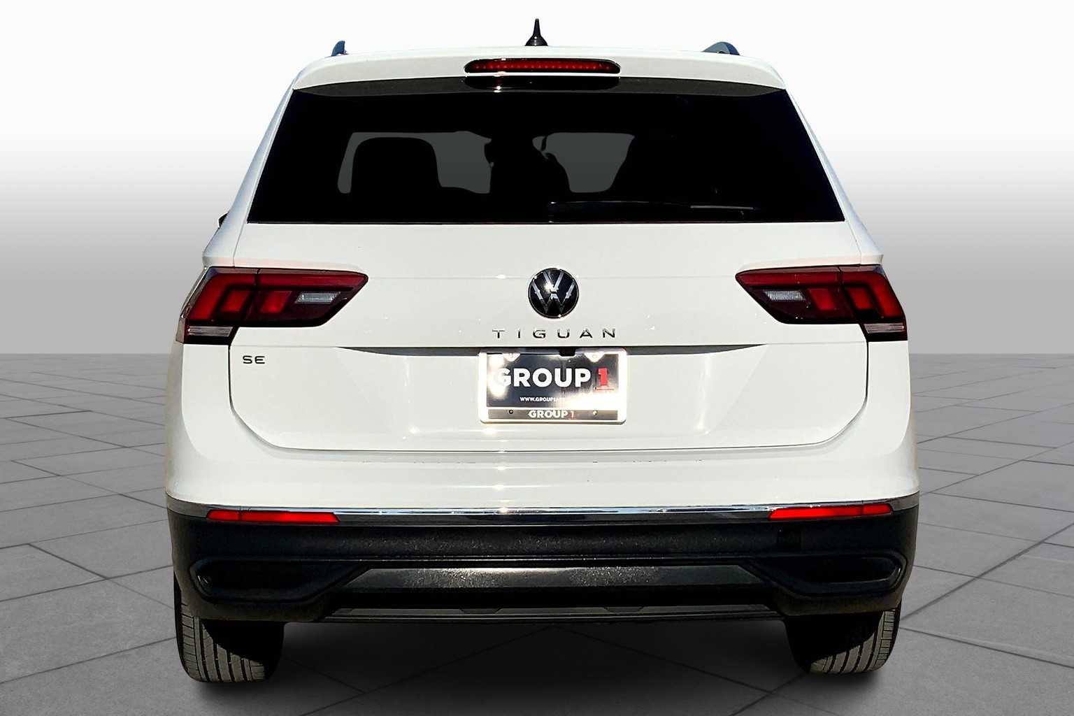 2024 Volkswagen Tiguan SE Wolfsburg Edition photo 4