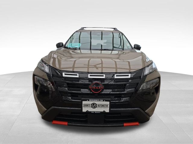 2026 Nissan Rogue SV photo 2