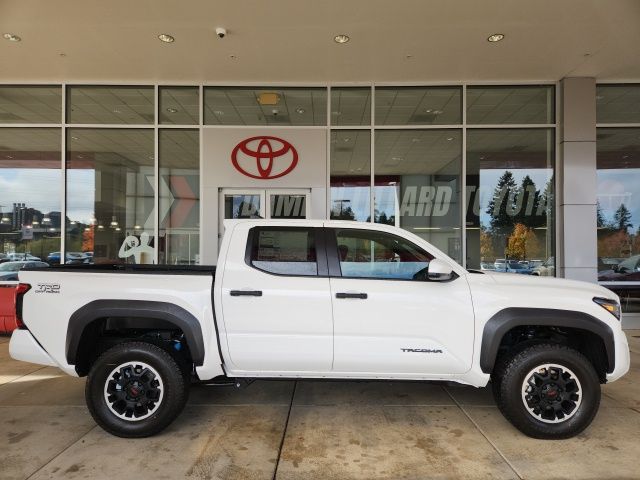 2025 Toyota Tacoma TRD Off-Road 4x4 Double Cab photo 2