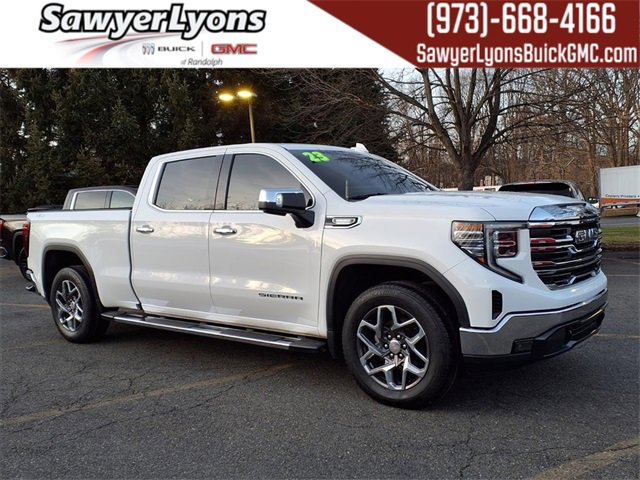 2023 GMC Sierra 1500 SLT's photo