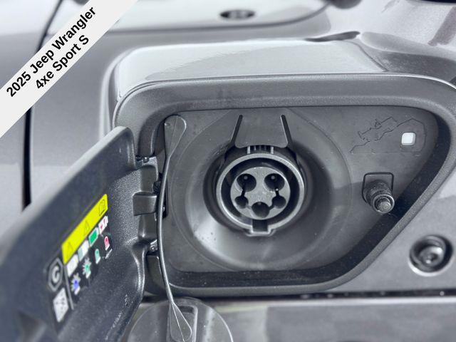 2025 Jeep Wrangler Sport S 4xe photo 16