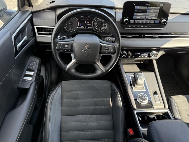 2024 Mitsubishi Outlander SE photo 14