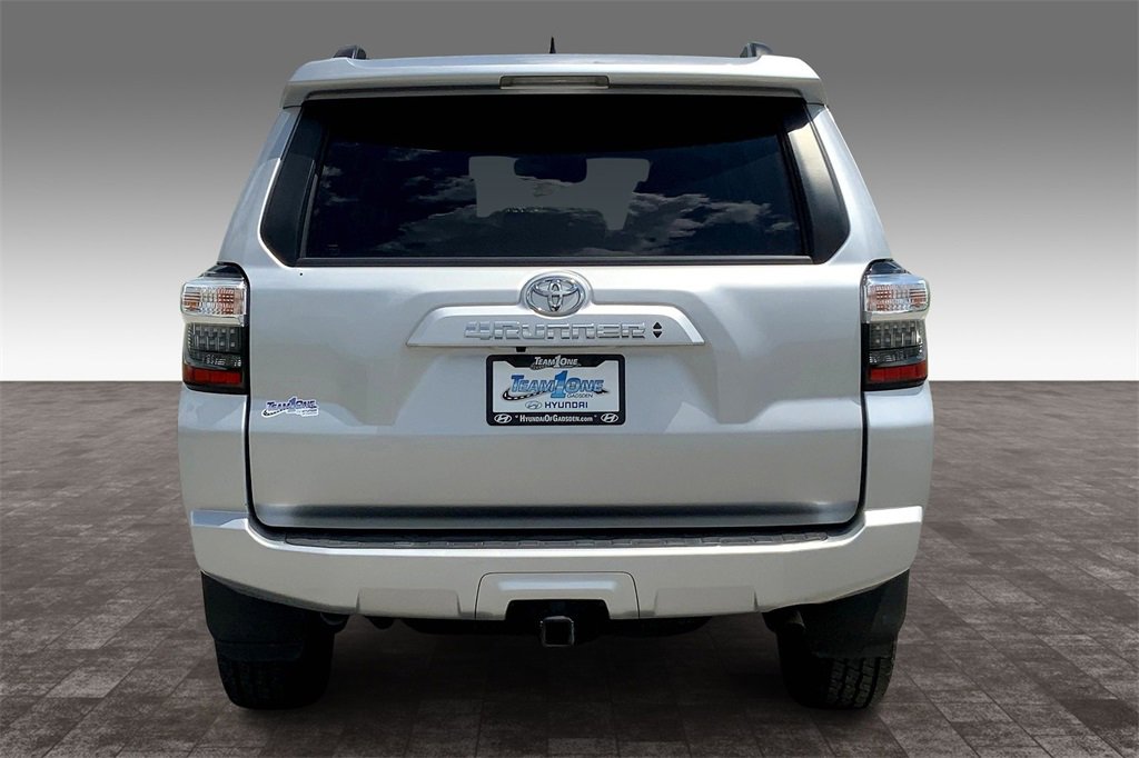 2023 Toyota 4Runner SR5 Premium photo 4