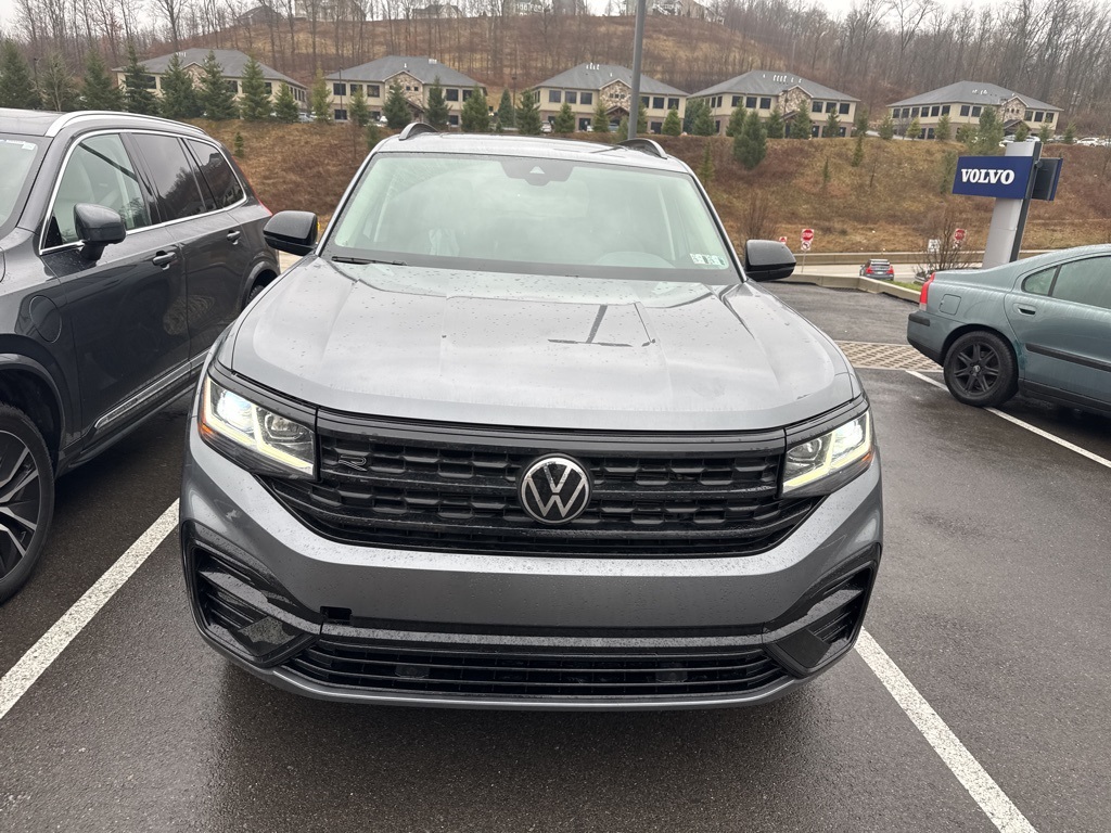 2023 Volkswagen Atlas SEL R-Line Black's photo