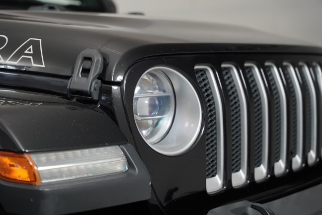 2018 Jeep Wrangler Unlimited Sahara photo 43