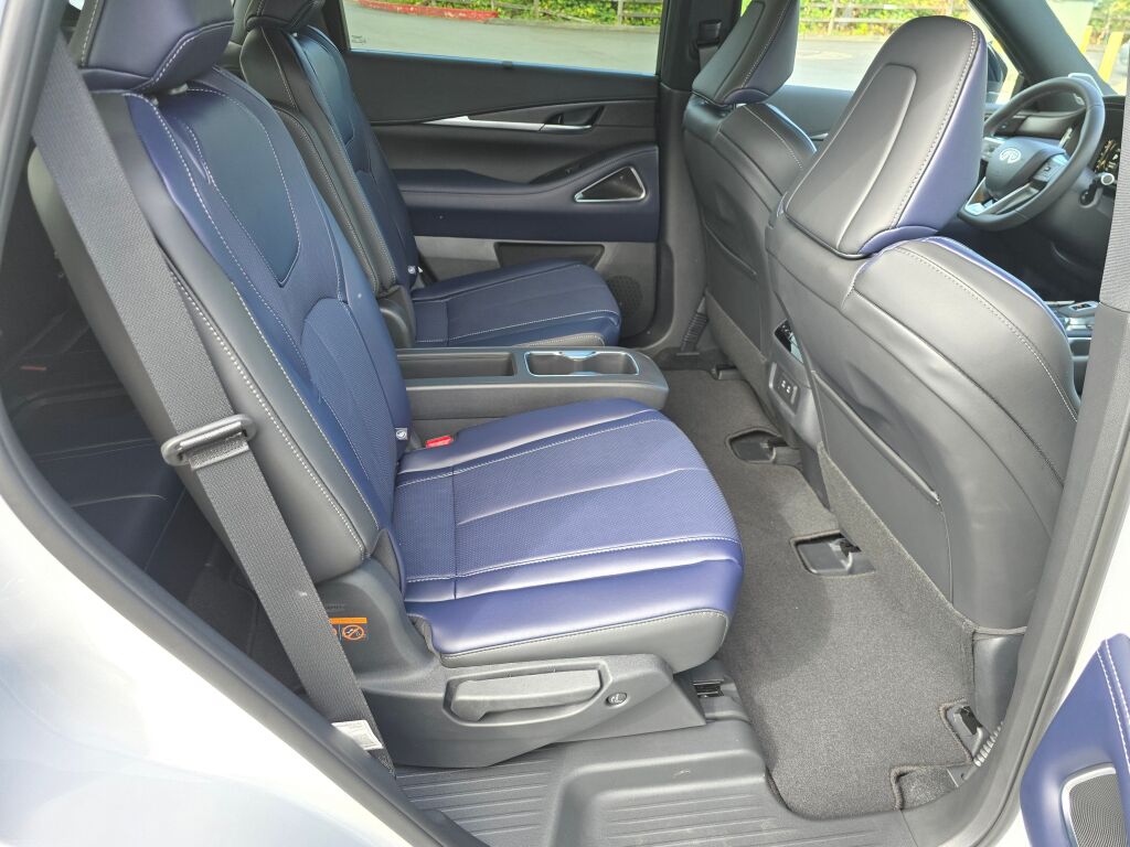 2026 Infiniti QX60 AWD photo 14