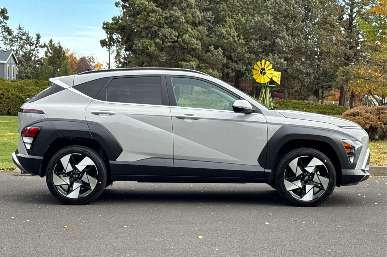 2026 Hyundai Kona Limited photo 3