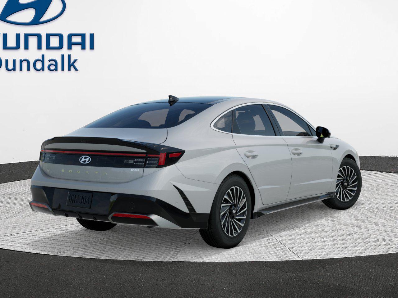2026 Hyundai Sonata Hybrid Limited photo 4