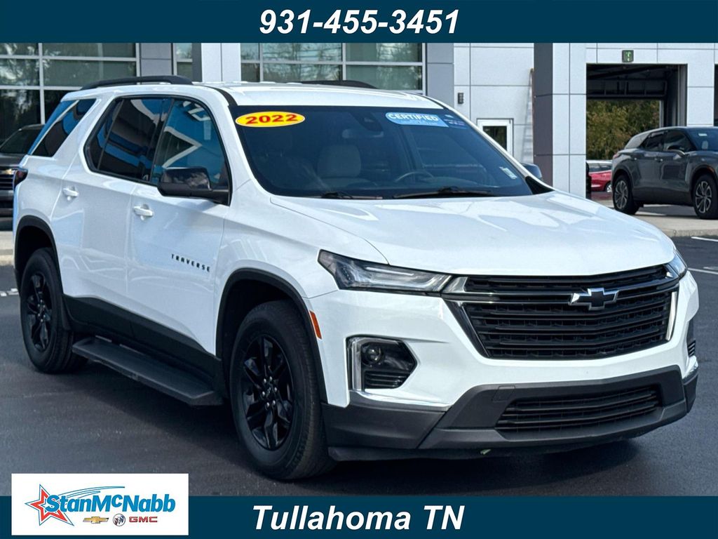 2022 Chevrolet Traverse LS's photo