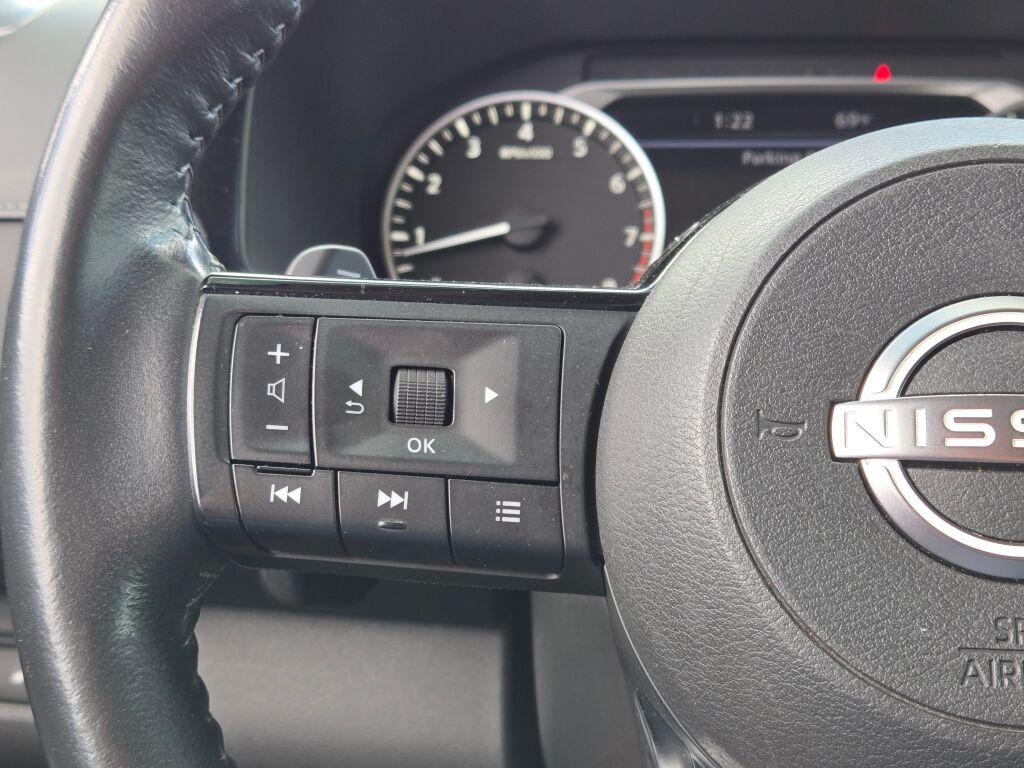 2023 Nissan Pathfinder SL photo 30
