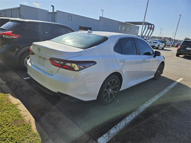 2021 Toyota Camry LE photo 7