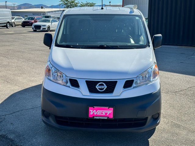2019 Nissan NV200 S photo 2