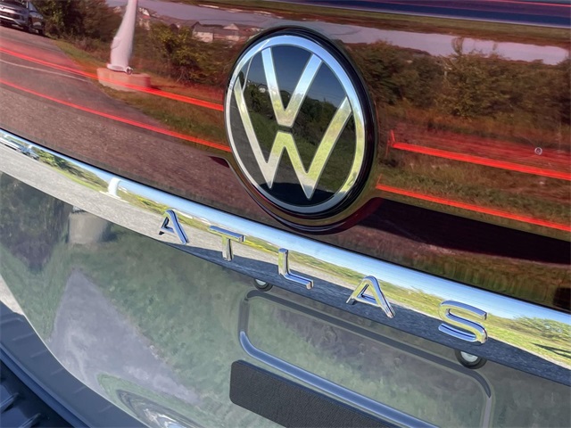 2026 Volkswagen Atlas SE Technology photo 13