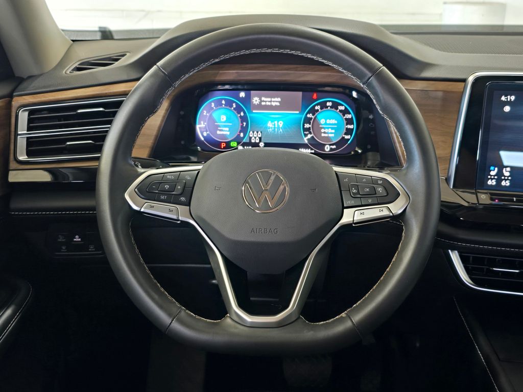 2024 Volkswagen Atlas SE photo 10