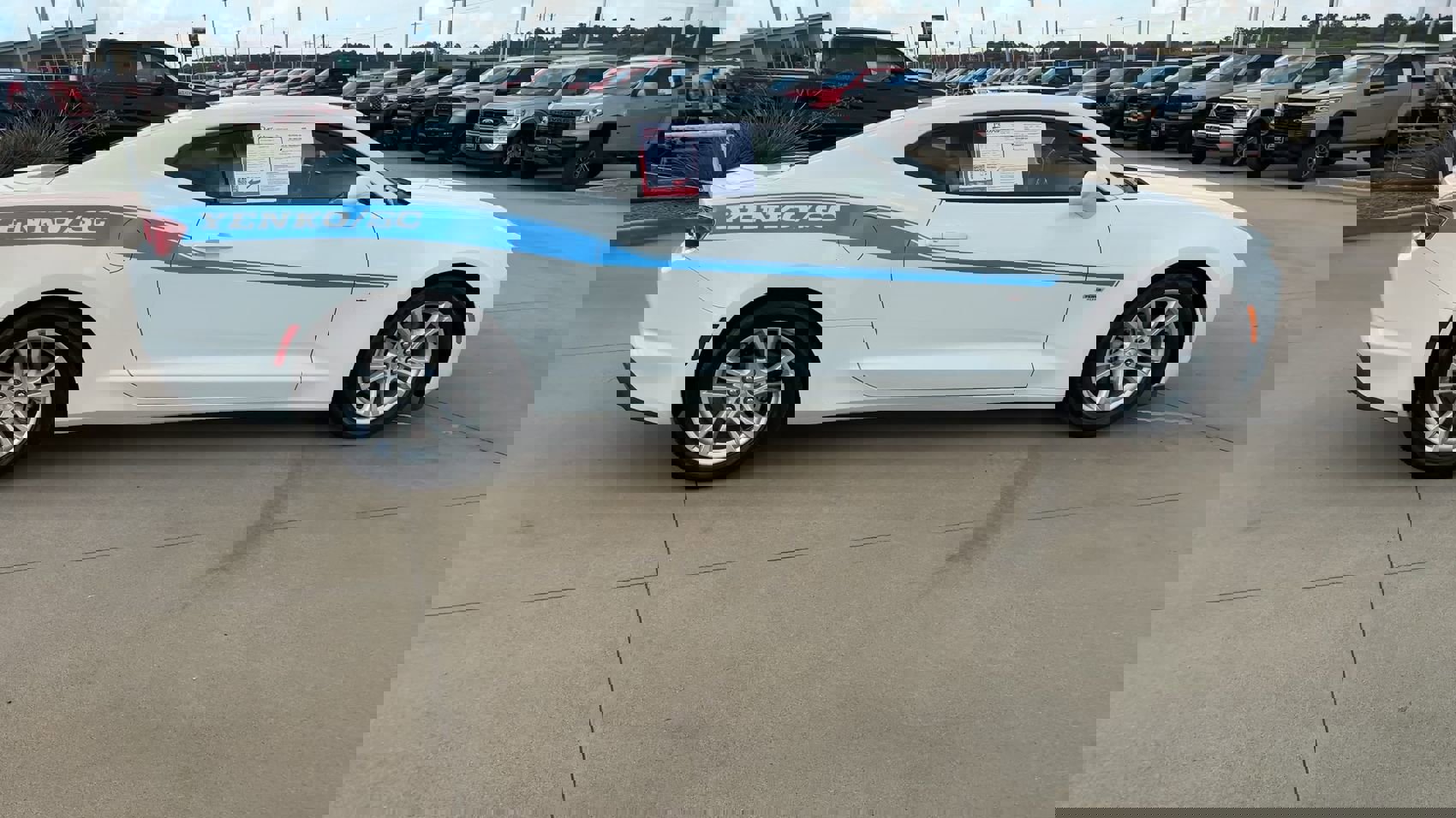 2021 Chevrolet Camaro 1LS photo 2