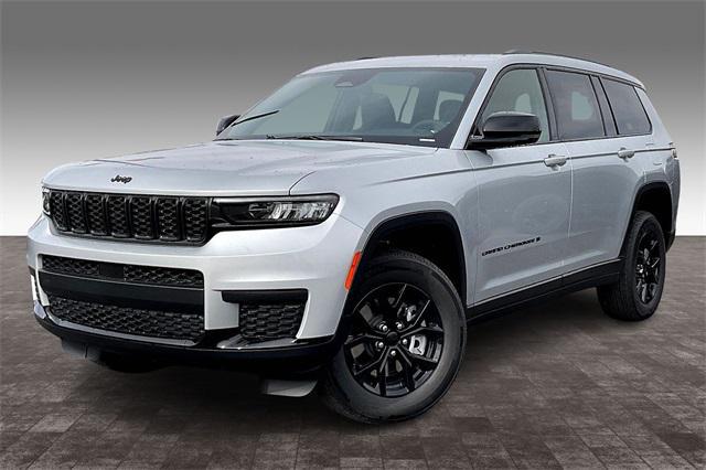 2025 Jeep Grand Cherokee L Altitude's photo