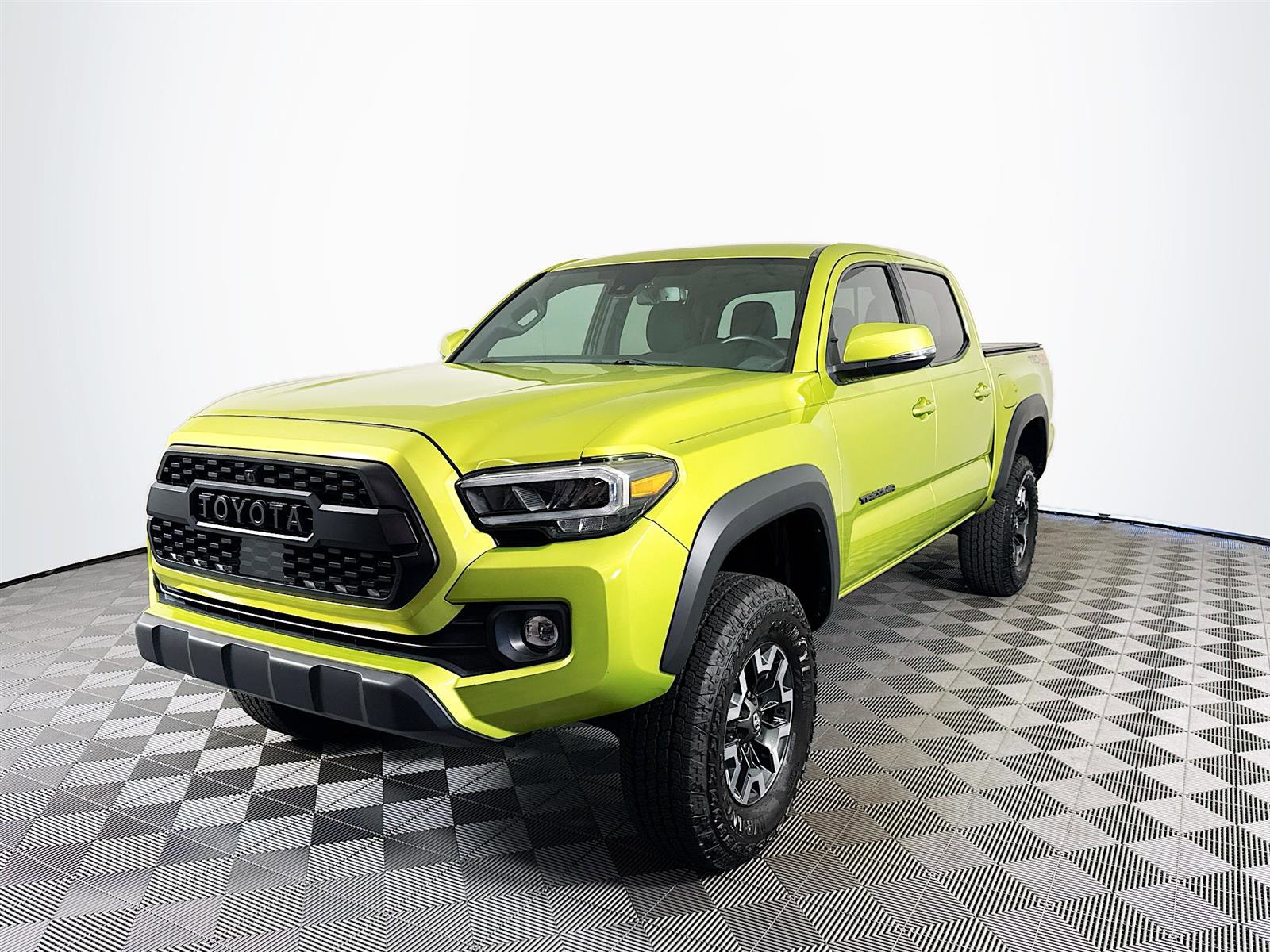 2023 Toyota Tacoma TRD Off-Road V6 4x4 photo 3