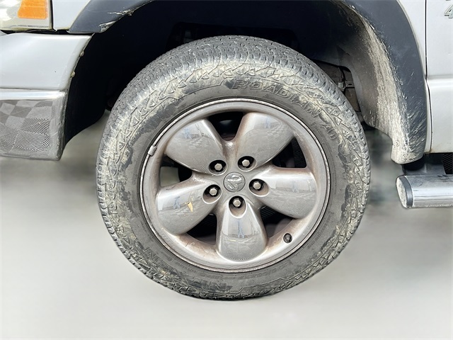 2005 Dodge Ram SLT photo 7