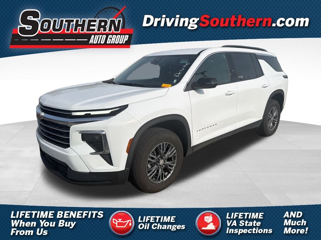 2025 Chevrolet Traverse LT's photo