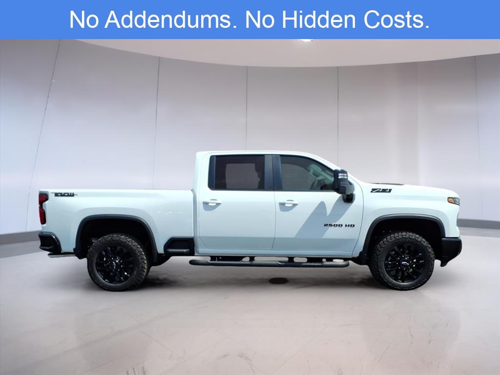2025 Chevrolet Silverado 2500HD LT photo 6