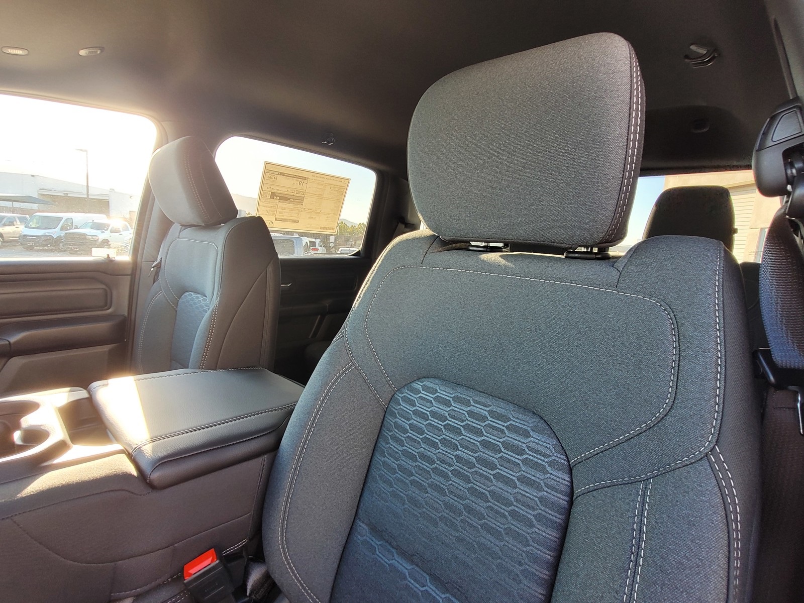 2025 Ram 1500 Tradesman photo 6