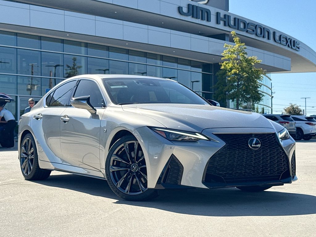 2023 Lexus IS 350 F SPORT photo 2