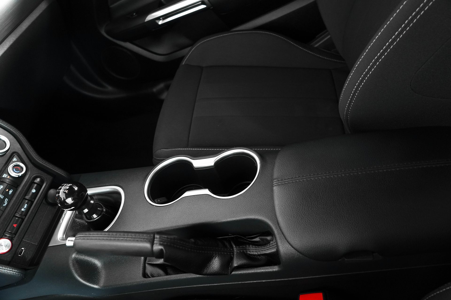 2021 Ford Mustang GT photo 21