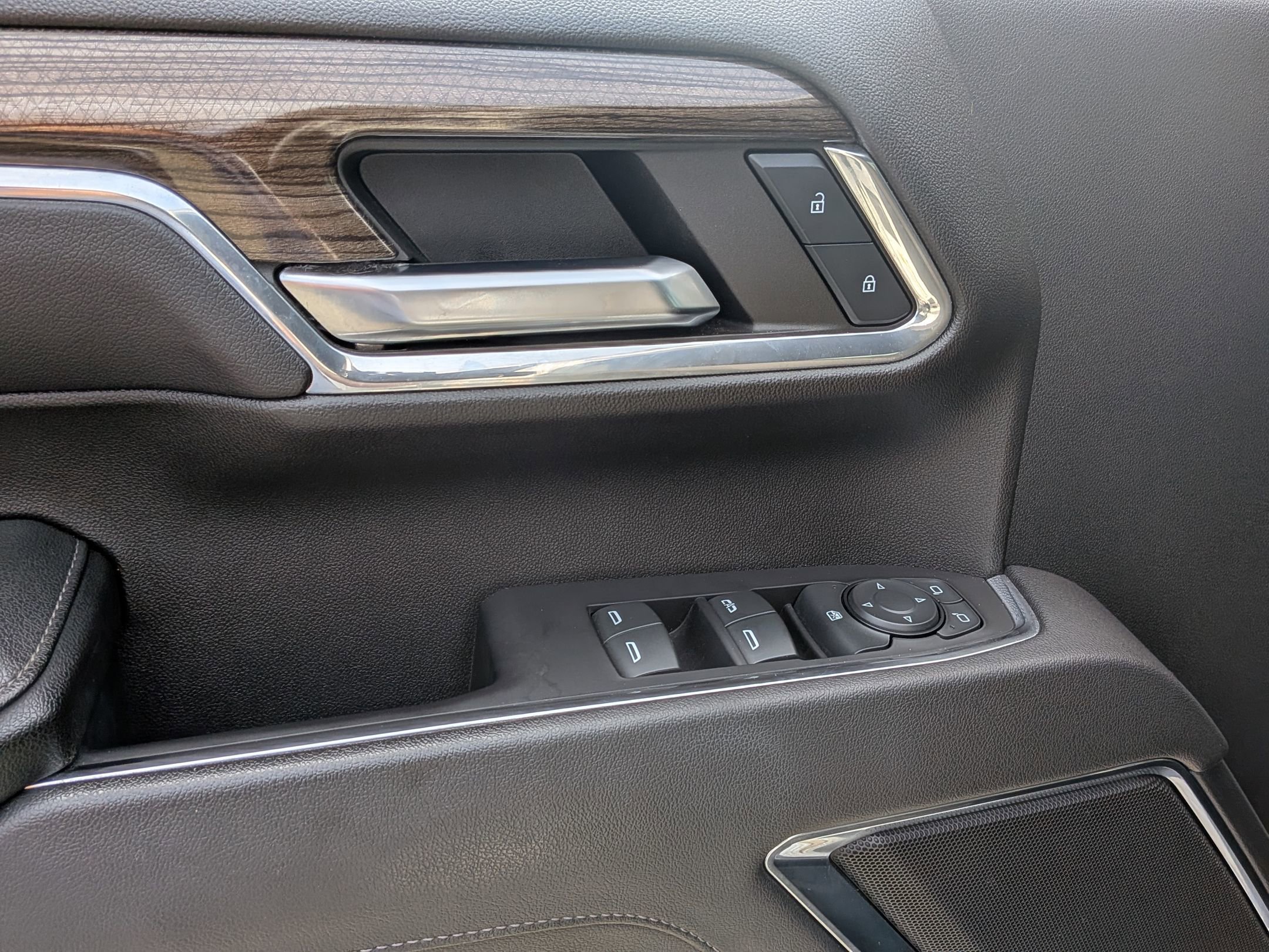 2024 Chevrolet Silverado 2500HD LT photo 13