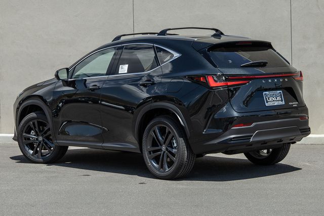 2025 Lexus NX 450h+ Luxury AWD photo 3
